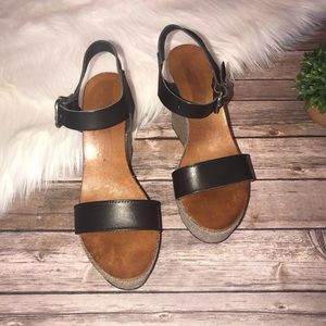Steve Madden Wedge Sandal Black